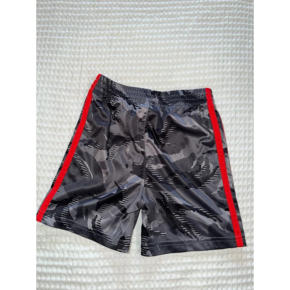 Adidas Athletic‎ Shorts Kids 4T Grey Camo Red Stripe Activewear